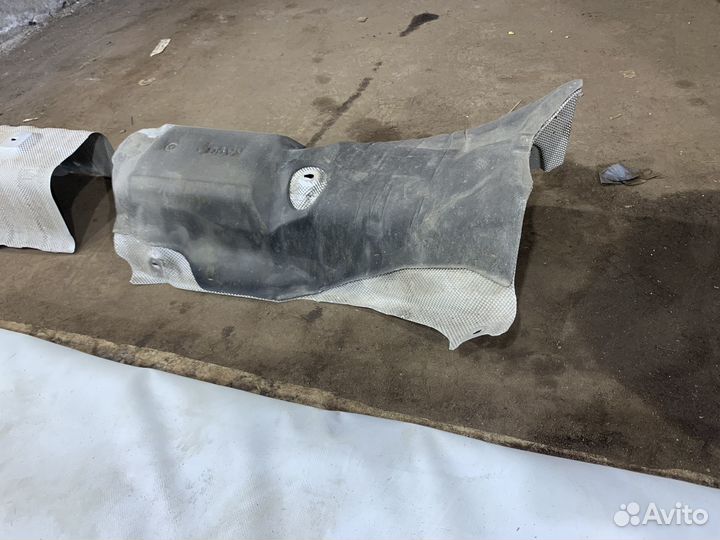 Тепловой экран центрального тонеля Mazda CX-5 KF