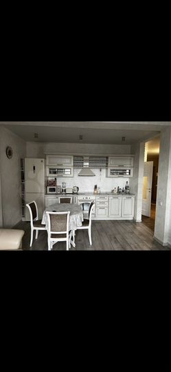 2-к. квартира, 50 м², 4/9 эт.