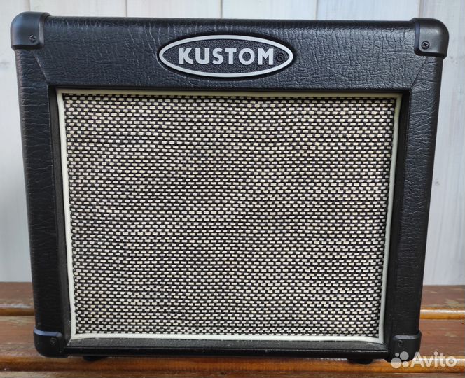 Ламповый гитарный комбоусилитель Kustom tube 12a