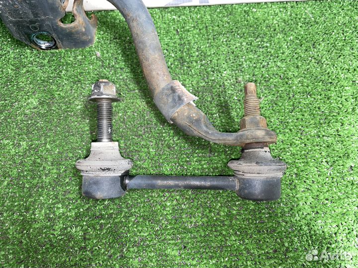 Стабилизатор задний Jeep Grand Cherokee WK2 2013г