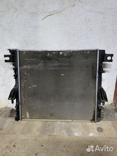 Радиатор jeep wrangler 3,6