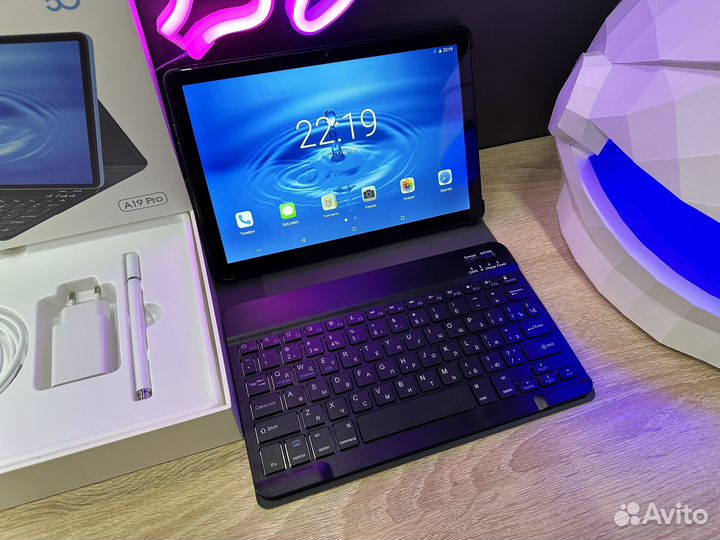 Планшет Umiio a19 pro (Чехол, клавиатура)