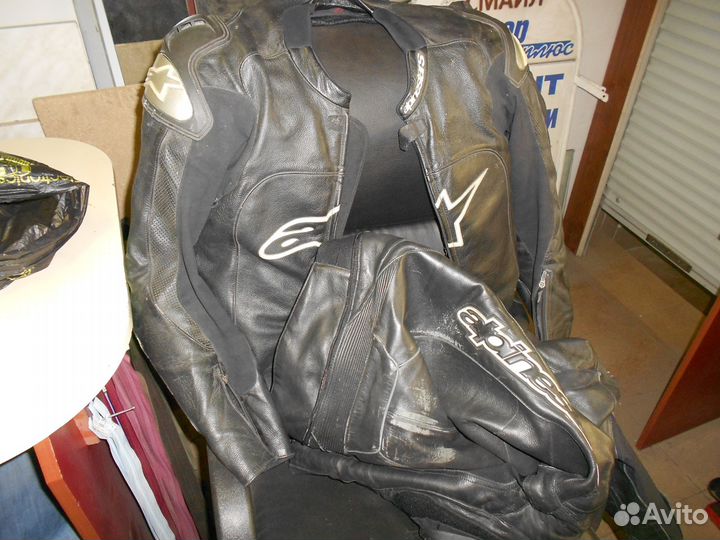 Ремонт обуви Зонтов Чемоданов Хоккейных краг Ключи