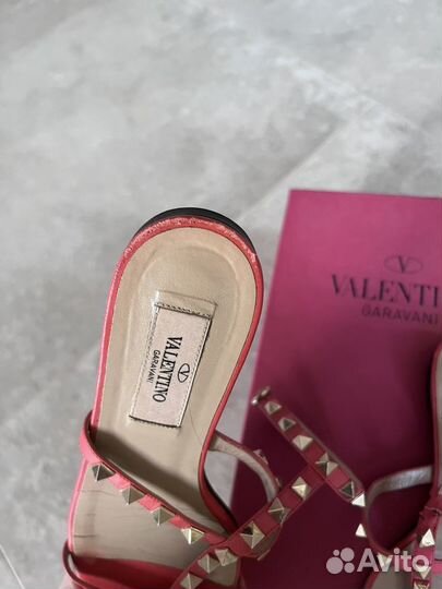 Сандалии valentino оригинал