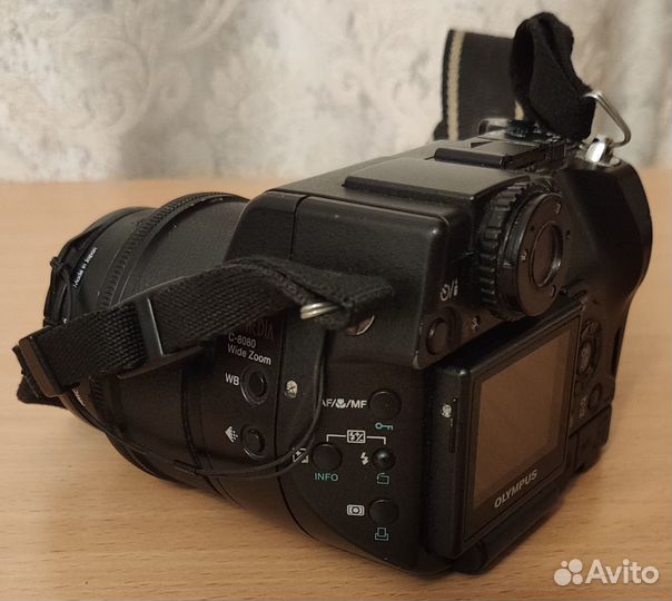 Цифровой фотоаппарат Olympus camedia C-8080