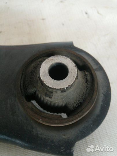 Рычаг передний левый Nissan X-Trail NT31 T31