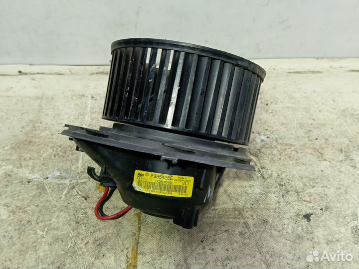 Мотор печки Skoda Octavia A5