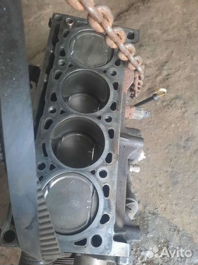 Двигатель Renault Laguna 1.8 F4P 770