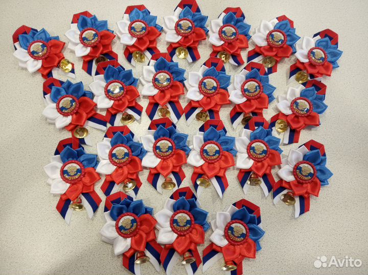 Брошки на выпускной