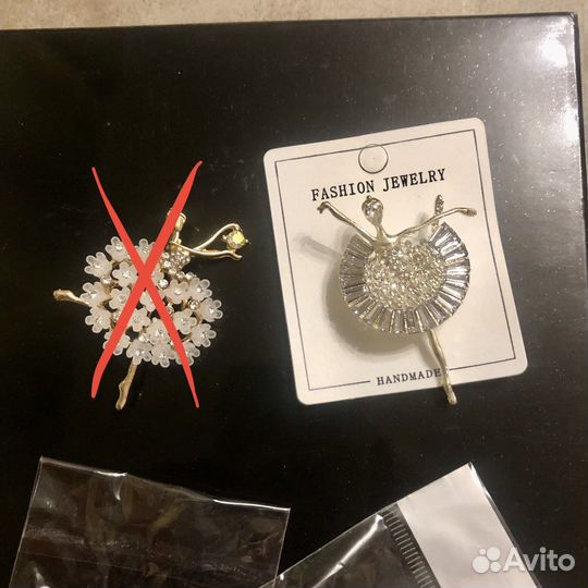 Броши «Балерина». Значки разные