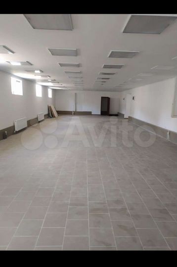 Торговая площадь, 180 м²