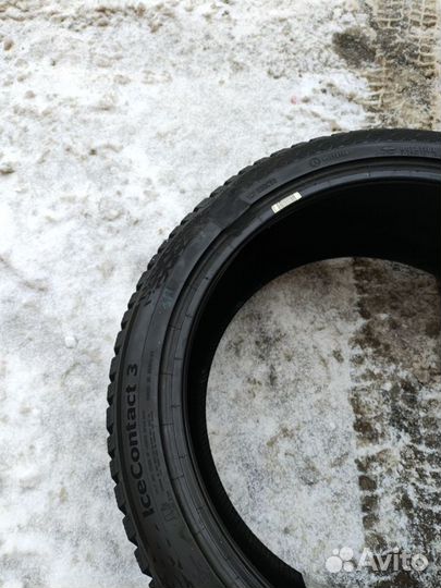 Continental IceContact 3 255/40 R20 101T