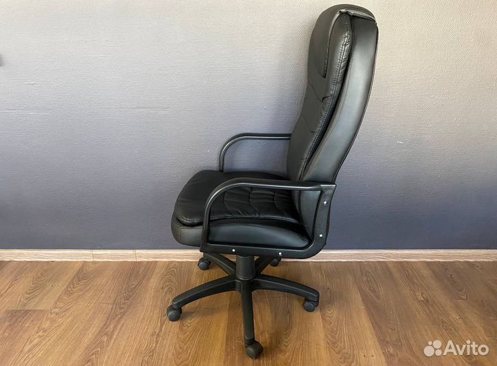 Компьютерное кресло новое