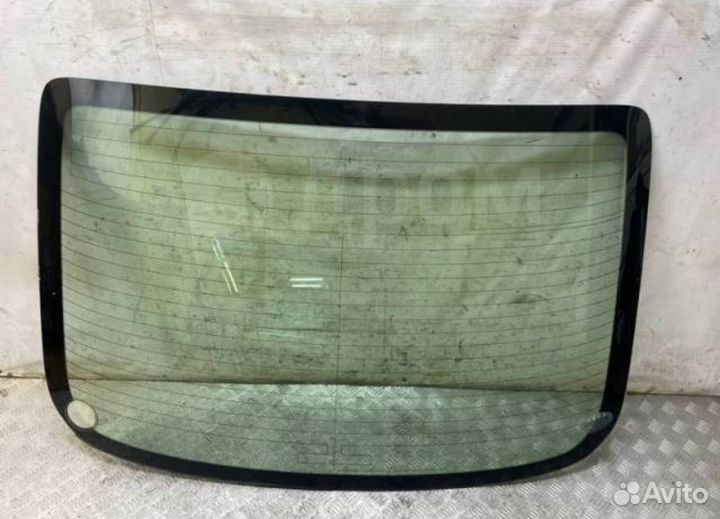 Заднее стекло