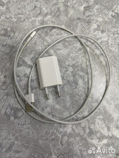 Зарядное устройство Apple