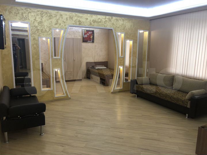 Квартира-студия, 76 м², 2/5 эт.