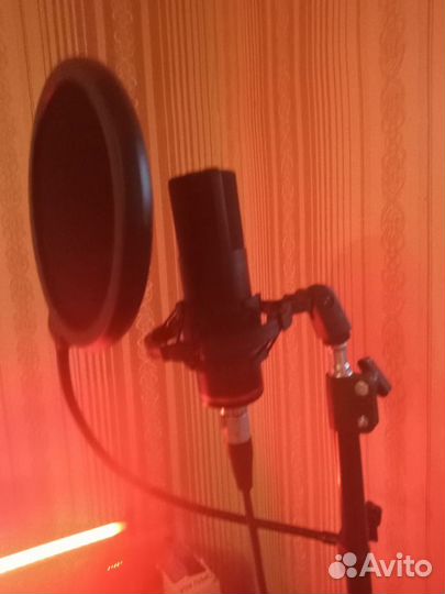 Студийный набор Focusrite Scarlet Solo Studio 4gen