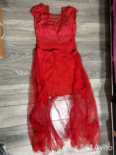 Вечернее платье