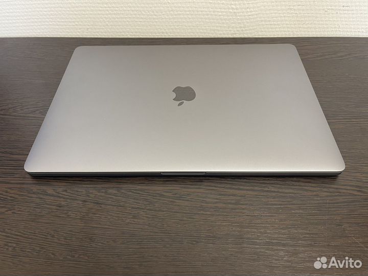 Macbook Pro 15 2017 i7 3.1/16/512. Идеал