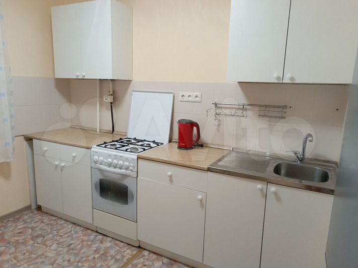 2-к. квартира, 43 м², 6/10 эт.