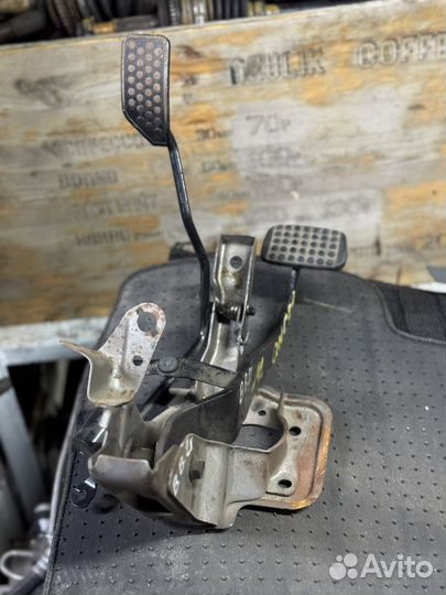 Педальный узел toyota bb 2 поколение
