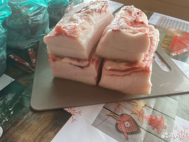 Сало свежее