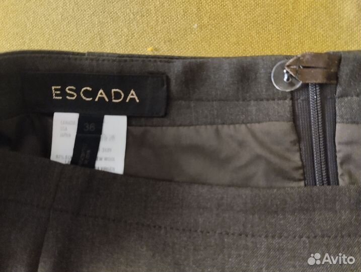 Костюм женский escada