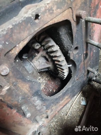 Запчасти на трактор т70