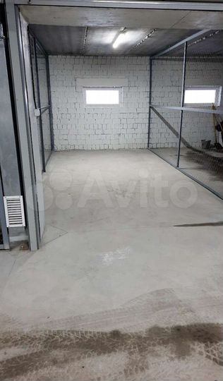 Машиноместо, 18 м²