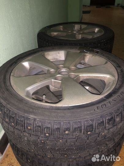 Dunlop SP Winter Ice 01 215/50 R17 95T