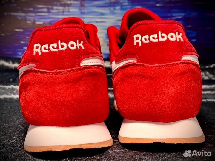 Кроссовки Reebok красные