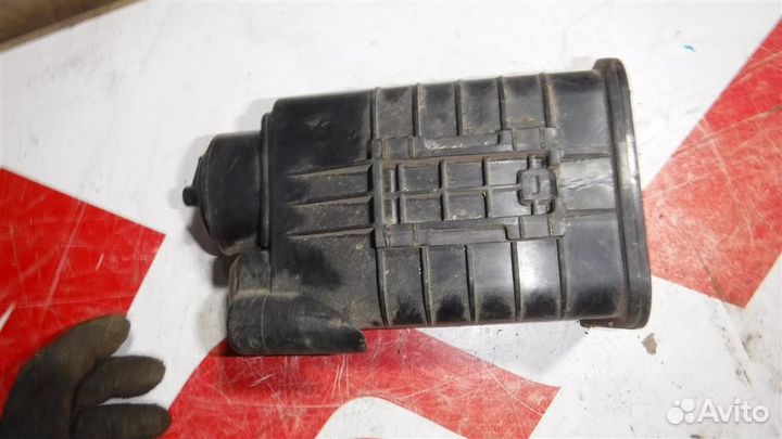 Абсорбер (фильтр угольный) Toyota Corolla (E120)