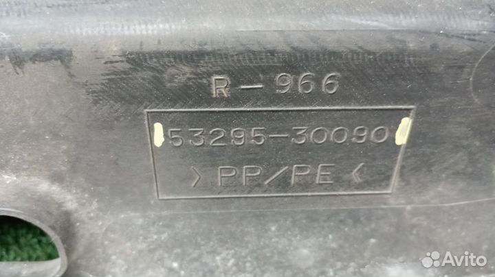 Накладка замка капота Lexus Gs430