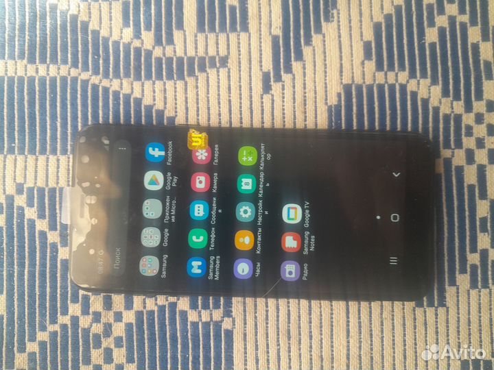 Samsung Galaxy J8 (2018), 3/32 ГБ