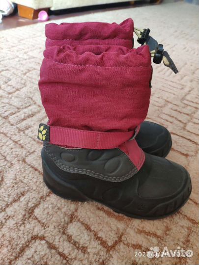 Сапоги для девочки,сноубутсы