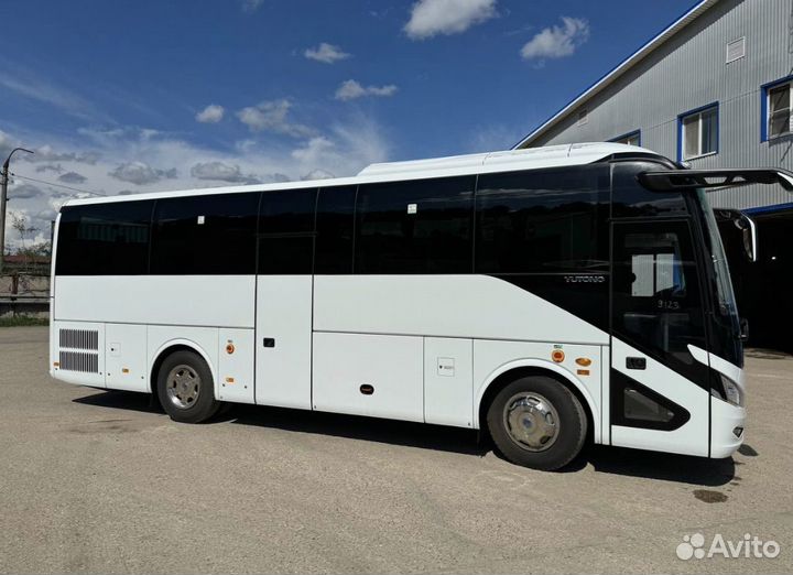 Туристический автобус Yutong ZK6947H (С9), 2024