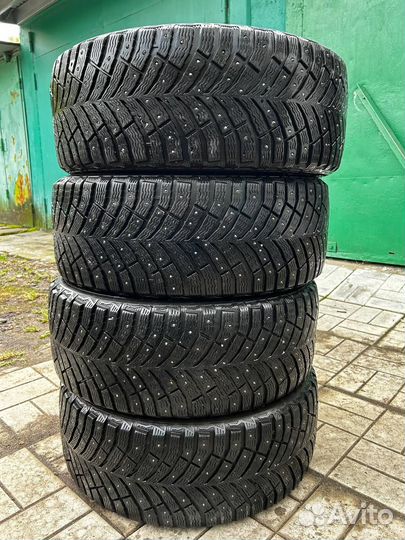 Michelin X-Ice North 4 225/45 R17
