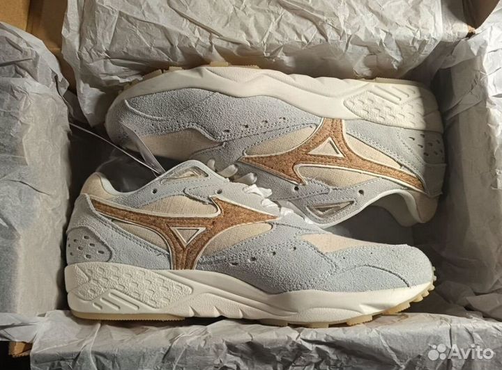 Кроссовки mizuno contender