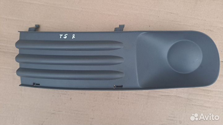 Решетка в бампер правая Ф-Транспортер Т5