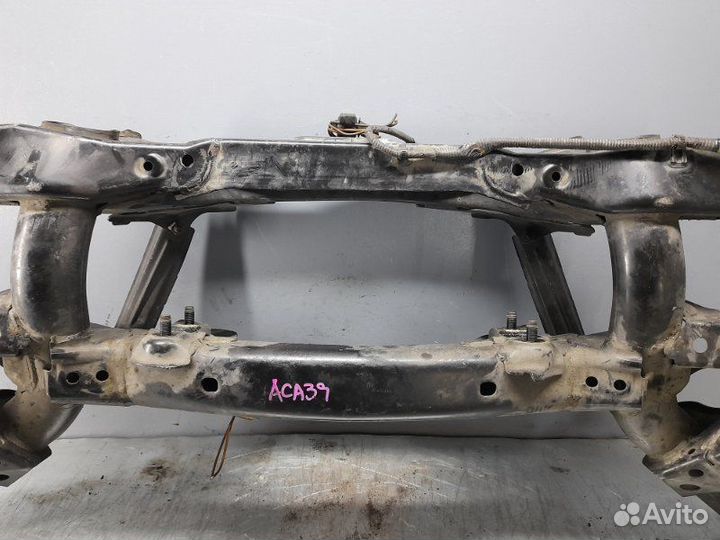 Подрамник задний Toyota Rav-4 30 2AZ