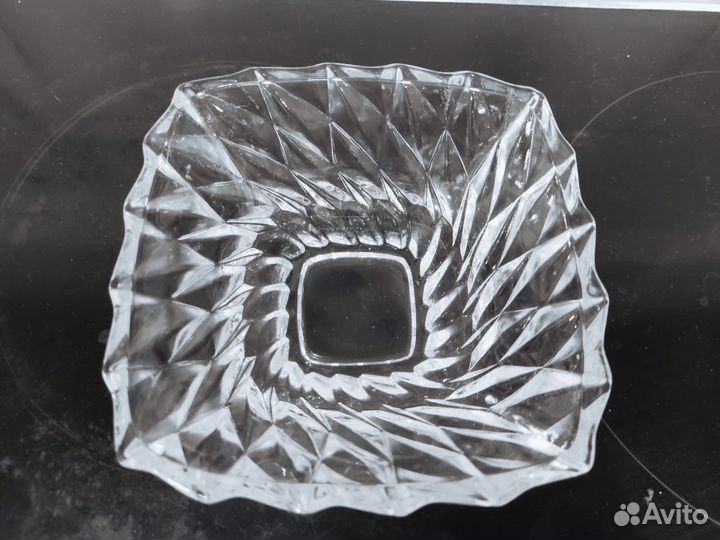 Хрустальная ваза конфетница