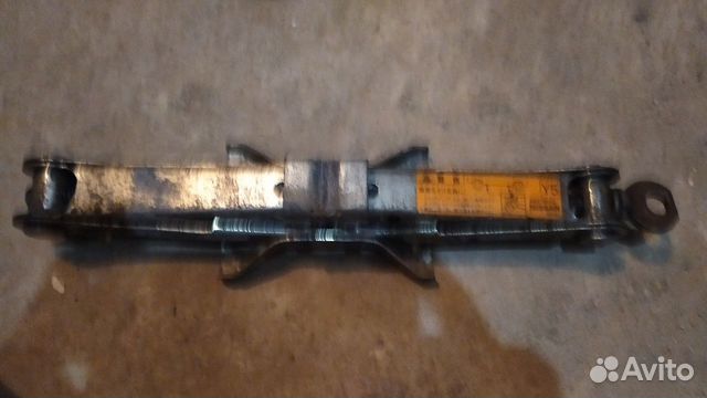 Домкрат nissan