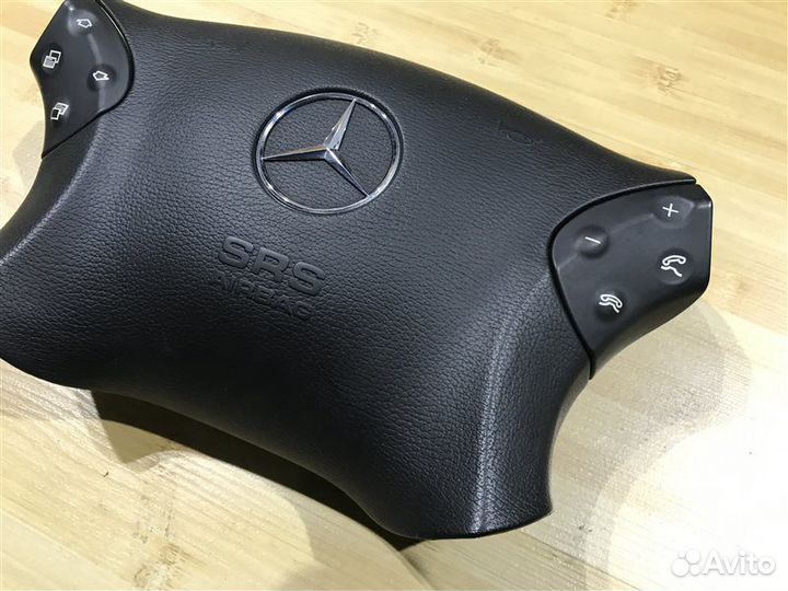 Подушка безопасности в руль Mercedes-Benz C-Class