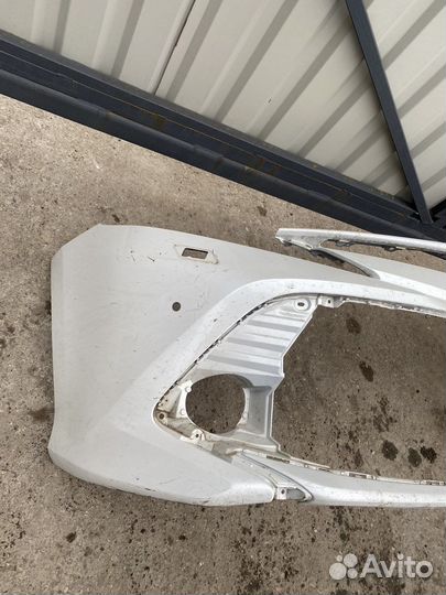 Передний бампер toyota camry v 70