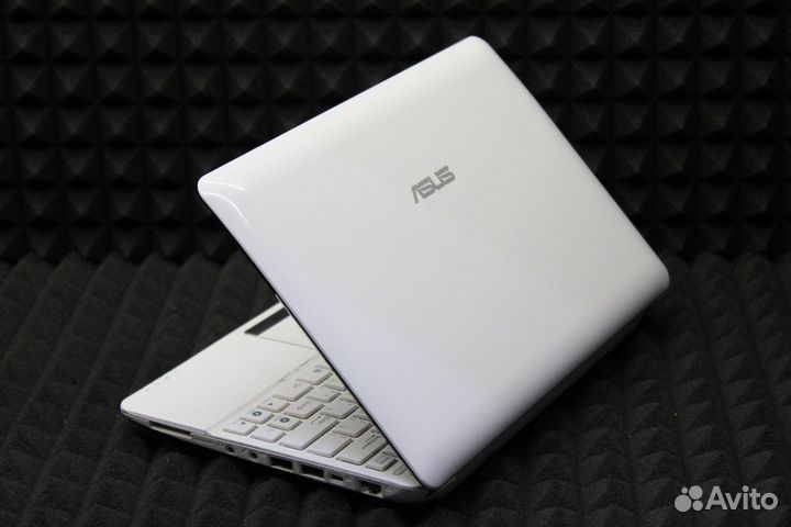Белый Asus для работы