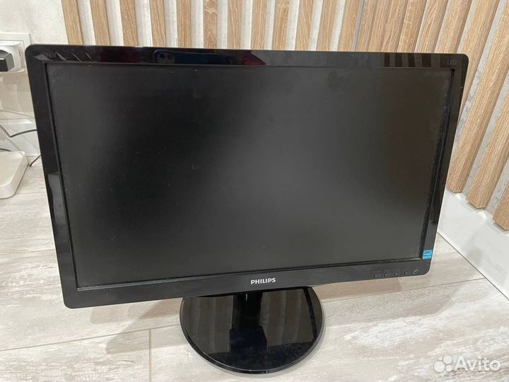 Монитор Philips