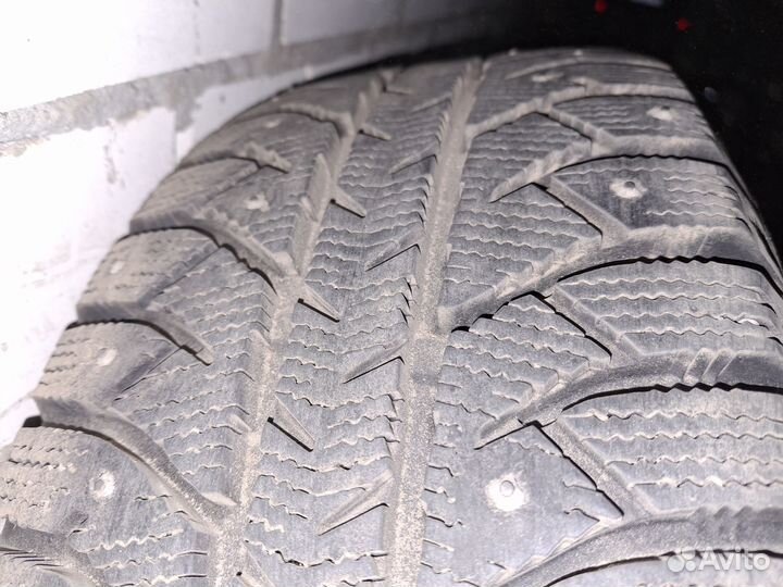 Bridgestone Ice Cruiser 7000 195/60 R15