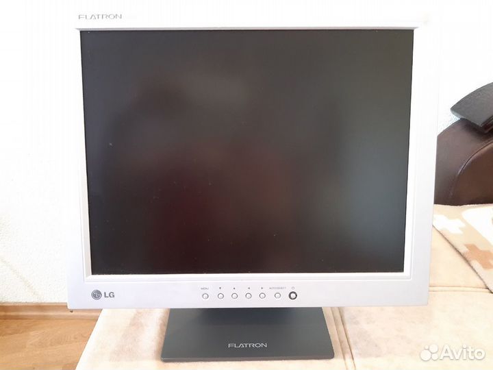 Продаю монитор