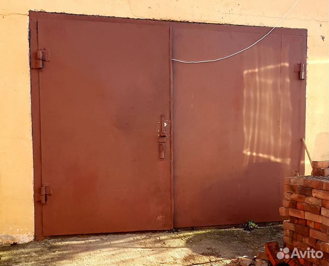 Ворота гаражные железные
