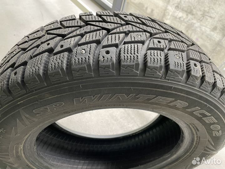 Dunlop SP Winter Ice 02 195/65 R15 95T